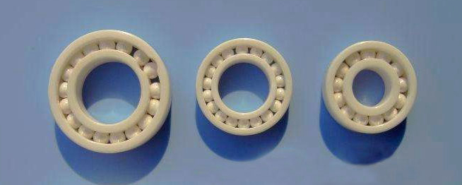 ISO 16949500 ℃ ZrO2 1300 HRC Tam Seramik Bilyalı Rulmanlar 0